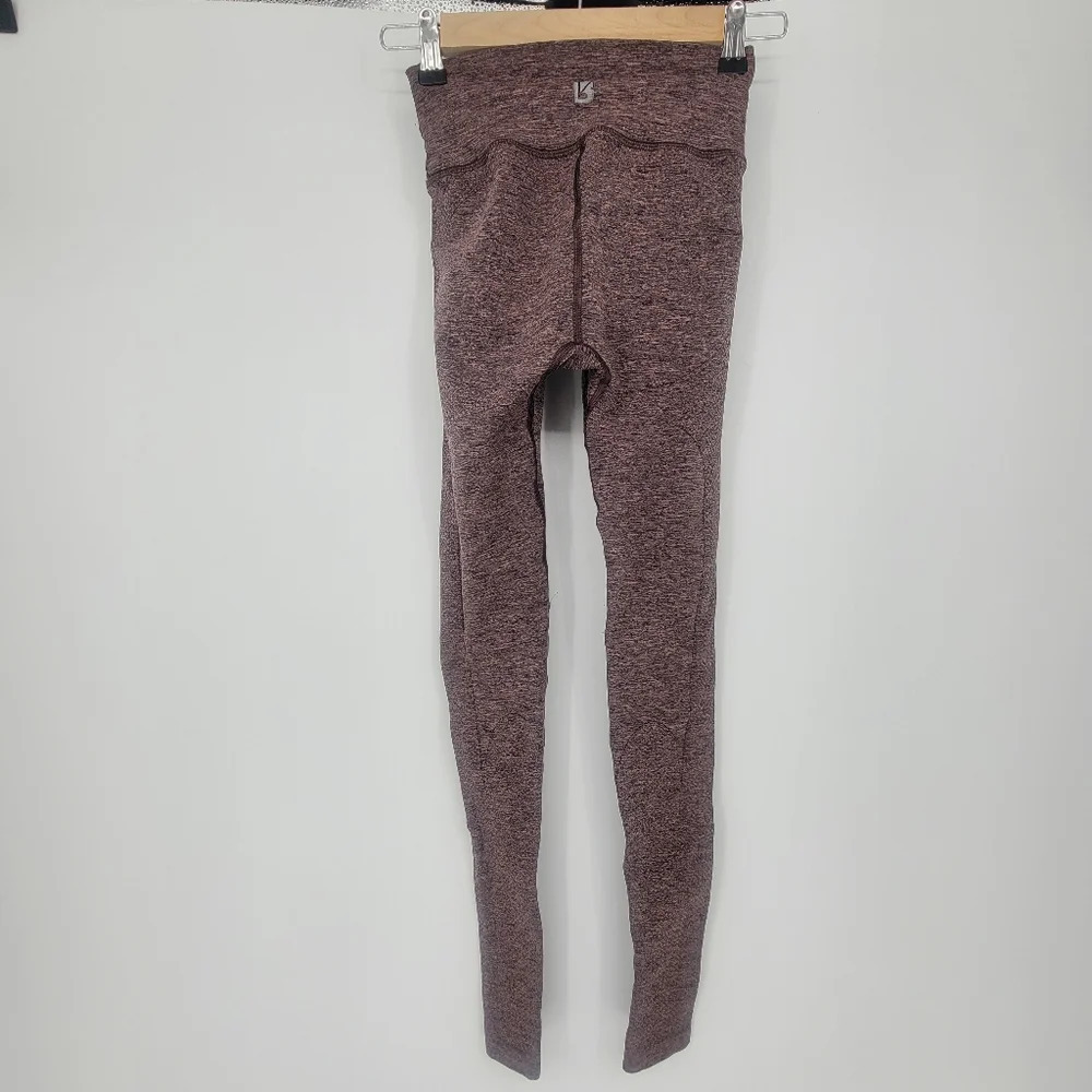 Buff bunny mauve butt shaping leggings size small - Picture 2 of 10